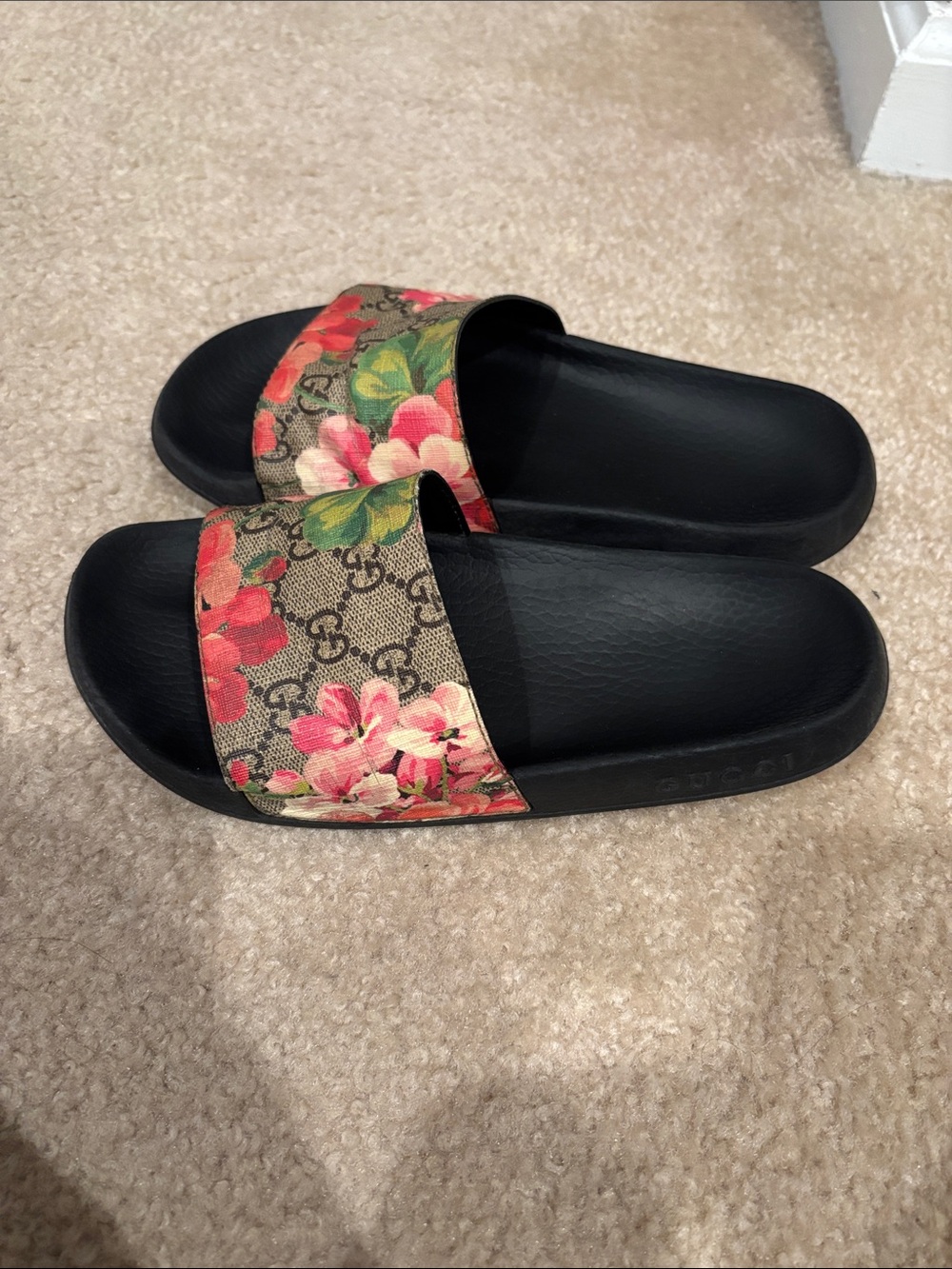 Gucci Black Slides with Pink and Green Floral Monogram Strap - Picture 2 of 8